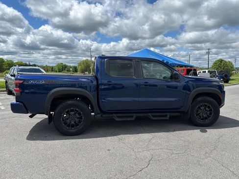Used 2022 Nissan Frontier PRO-4X w/ Pro-4X Premium Package AWD/4WD image 6