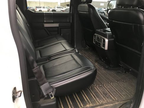 Used 2018 Ford F150 Lariat w/ Equipment Group 502A Luxury AWD/4WD image 8