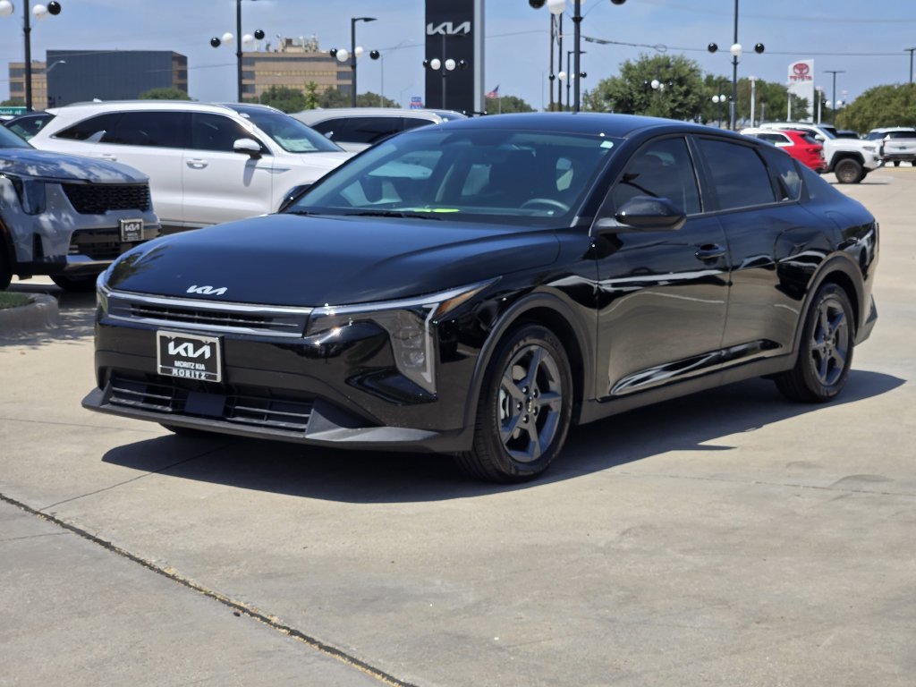 New 2026 Kia K4 FWD image 2