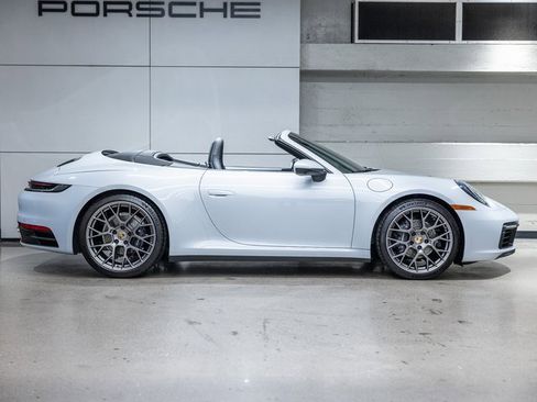 Used 2024 Porsche 911 Carrera w/ Premium Package image 9