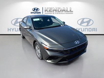 New 2026 Hyundai Elantra SE