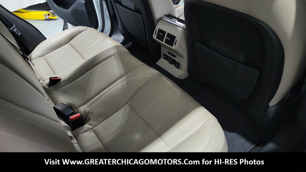 Used 2019 Land Rover Range Rover Velar S AWD/4WD image 36