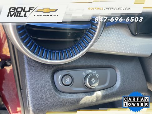 Used 2025 Chevrolet Trax LT w/ LT Convenience Package FWD image 15