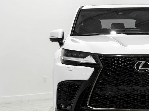 Used 2023 Lexus LX 600 F Sport image 44