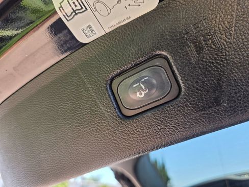 Used 2019 Ford Edge Titanium w/ Equipment Group 301A FWD image 20