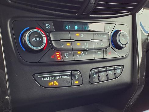 Used 2019 Ford Escape Titanium image 14