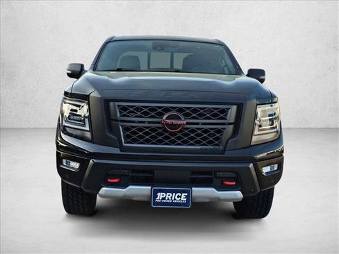 Used 2023 Nissan Titan PRO-4X w/ Pro-4x Convenience Package image 2