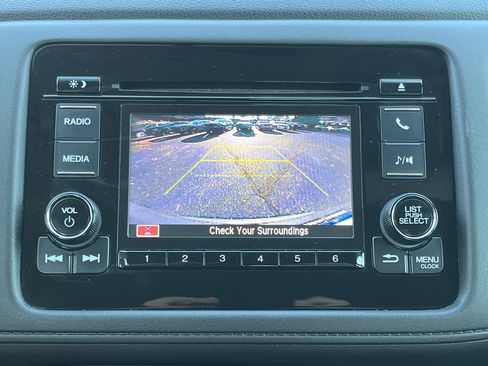 Certified 2020 Honda HR-V LX image 4