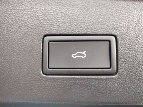 New 2026 Volkswagen Atlas Cross Sport SEL Premium R-Line image 19