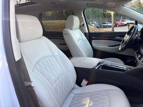 Used 2022 Buick Enclave Avenir image 48