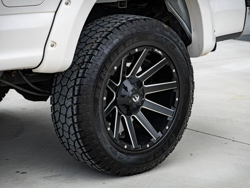 Used 2017 Ford F350 Lariat w/ Lariat Ultimate Package image 6