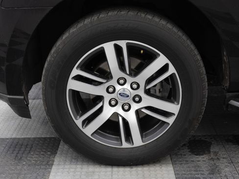 Used 2022 Ford Expedition Max Limited image 10