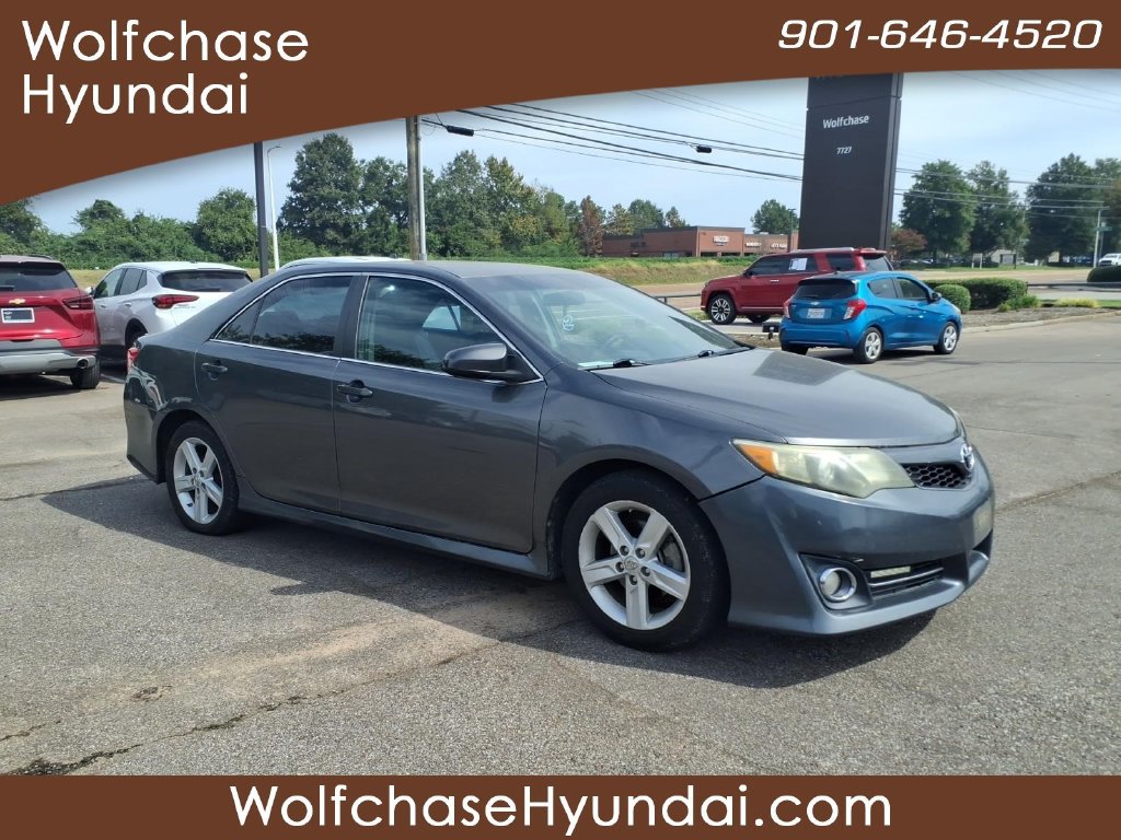 Used 2013 Toyota Camry SE FWD image 7