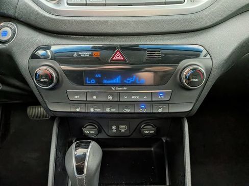 Used 2017 Hyundai Tucson Limited w/ Cargo Package AWD/4WD image 21