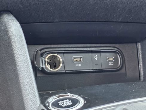 Used 2024 Kia Sportage EX FWD image 23