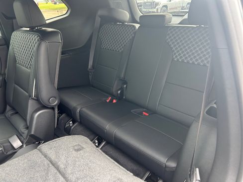 New 2026 GMC Acadia Denali w/ Super Cruise Package image 25