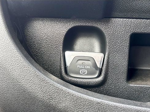 Used 2025 RAM ProMaster 3500 w/ Quick Order Package 22G SLT FWD image 14