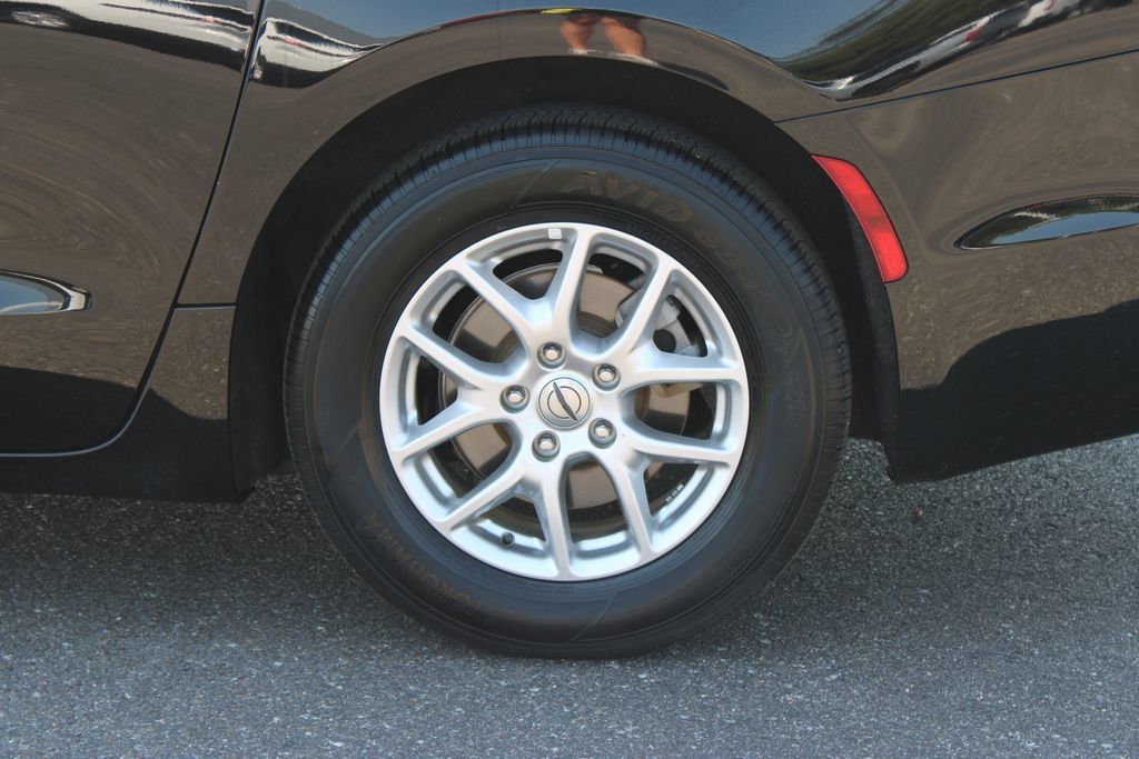 Used 2025 Chrysler Pacifica Select FWD image 18