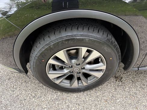 Used 2018 Nissan Murano SV AWD/4WD image 9