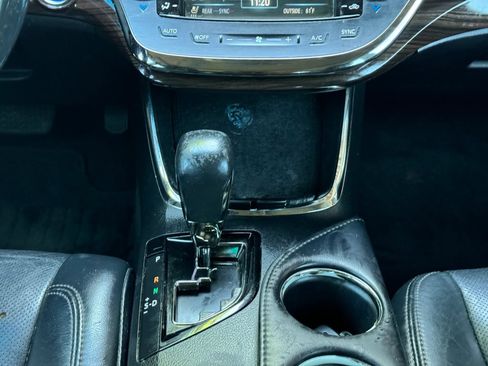 Used 2014 Toyota Avalon Limited FWD image 17