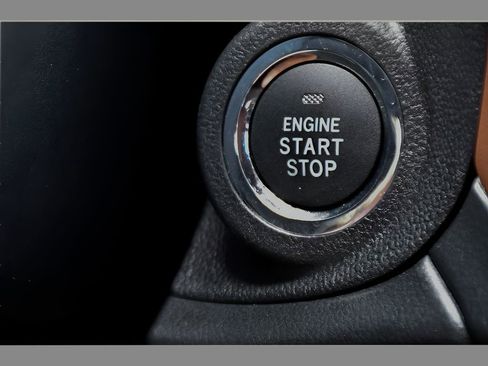 Used 2022 Subaru Outback Touring AWD/4WD image 37