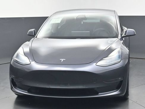 Used 2022 Tesla Model 3 Long Range AWD/4WD image 8