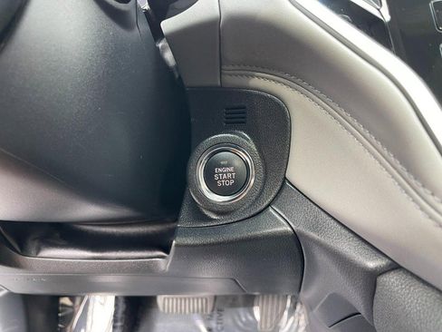 Used 2021 Subaru Outback Premium image 29