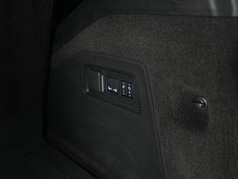 Used 2025 Cadillac Escalade V AWD/4WD image 26