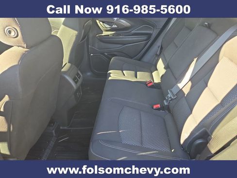 Used 2023 GMC Terrain SLE w/ Driver Convenience Package image 27