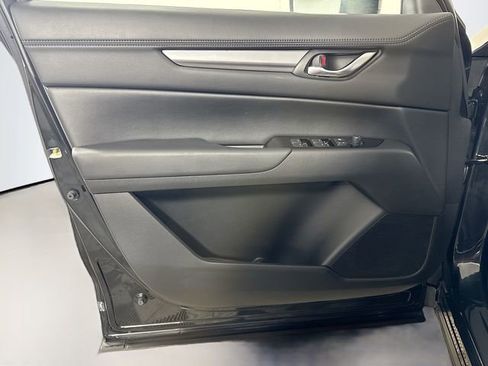 Used 2021 MAZDA CX-5 Touring image 12