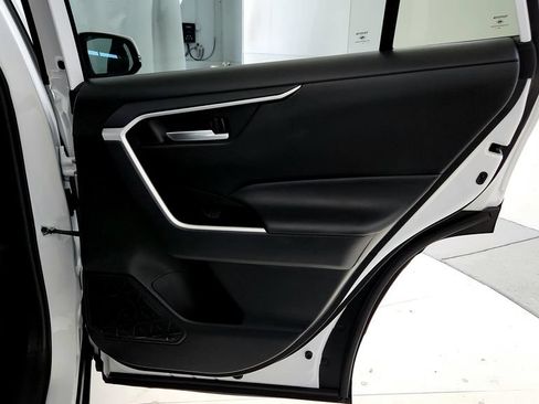 Certified 2025 Toyota RAV4 XLE AWD/4WD image 19