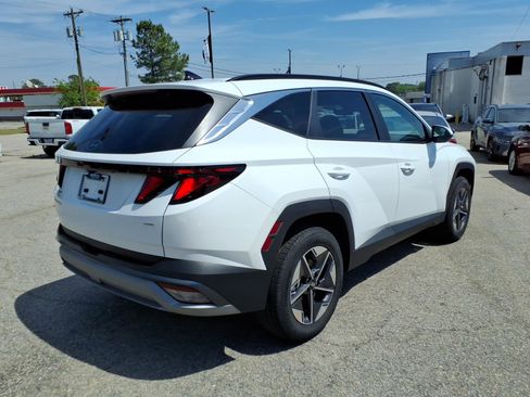 New 2026 Hyundai Tucson SEL AWD/4WD image 3