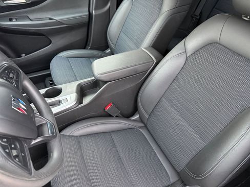 Used 2025 Buick Envista Preferred image 36