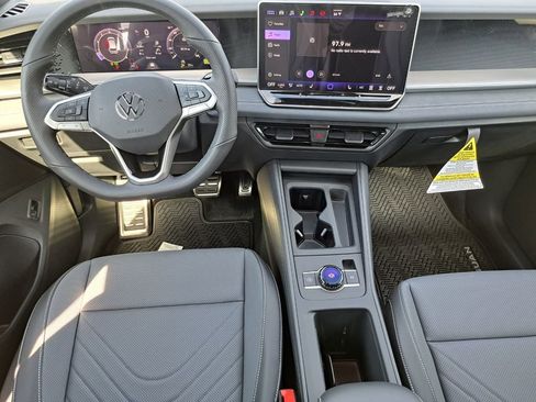 New 2026 Volkswagen Tiguan SE R-Line image 22