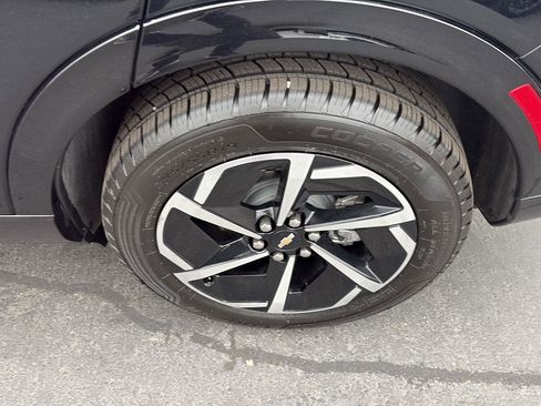 Used 2025 Chevrolet Equinox EV LT w/ Convenience Package image 19