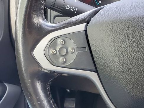 Used 2022 Chevrolet Colorado LT AWD/4WD image 14