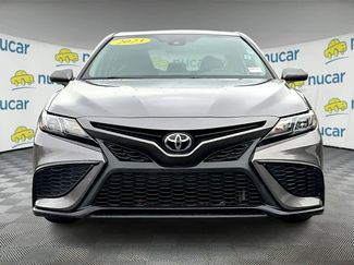 Used 2023 Toyota Camry SE video 2