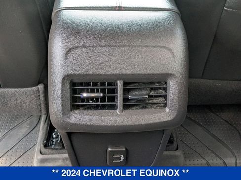 Used 2024 Chevrolet Equinox RS image 30