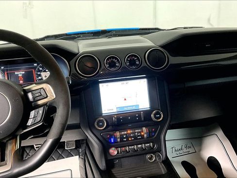 Used 2021 Ford Mustang Shelby GT500 w/ Technology Package image 6
