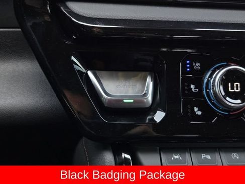 New 2026 GMC Sierra 1500 AT4 w/ AT4 Premium Package AWD/4WD image 16