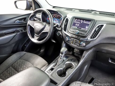 Used 2022 Chevrolet Equinox LT FWD image 24