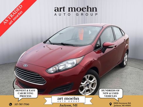 Used 2015 Ford Fiesta SE FWD image 1