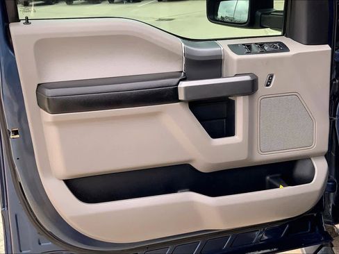 Used 2015 Ford F150 XLT w/ Equipment Group 302A Luxury image 20