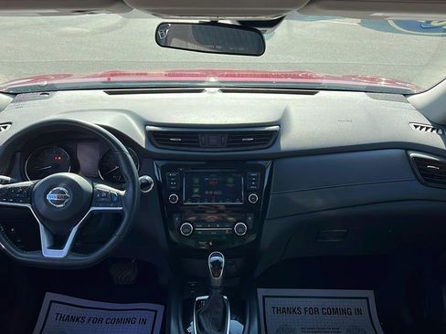 Used 2020 Nissan Rogue SV image 13