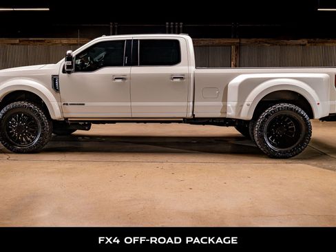 Used 2020 Ford F450 Platinum w/ FX4 Off-Road Package image 6