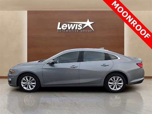 Used 2024 Chevrolet Malibu LT image 2