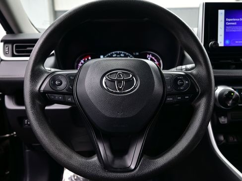 Used 2025 Toyota RAV4 XLE AWD/4WD image 23