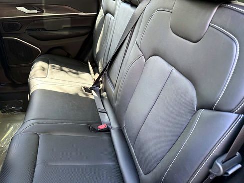 New 2026 Jeep Grand Cherokee Limited AWD/4WD image 6