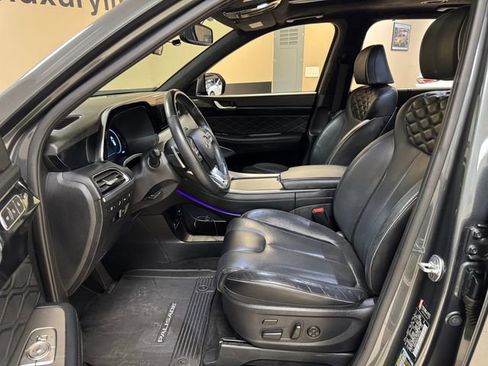 Used 2020 Hyundai Palisade Limited FWD image 9