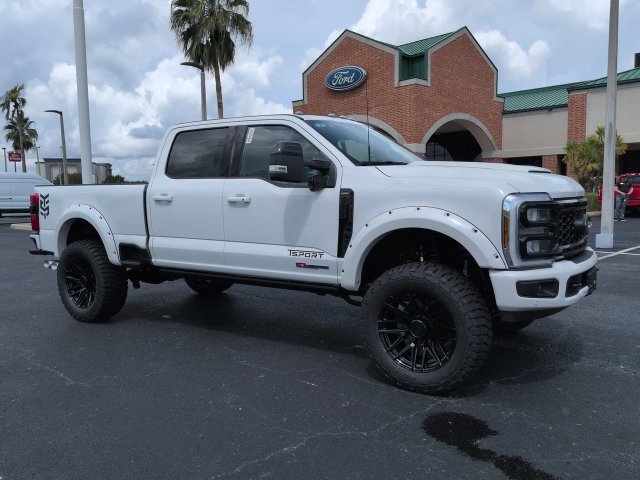 New 2026 Ford F250 Lariat w/ Black Appearance Package AWD/4WD image 2